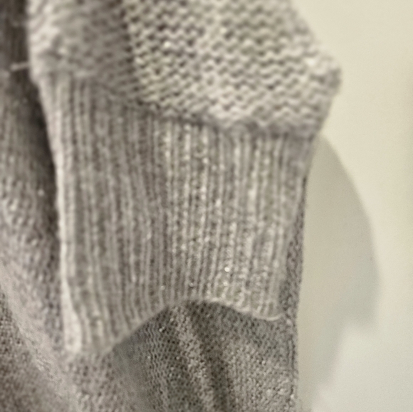 Romeo & Juliet Couture Gray Open Knit Sweater Women’s Size L Oversized Lightwt - Picture 5 of 8